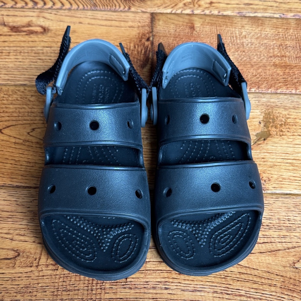 Kids CROCS Black Sandal - size J2